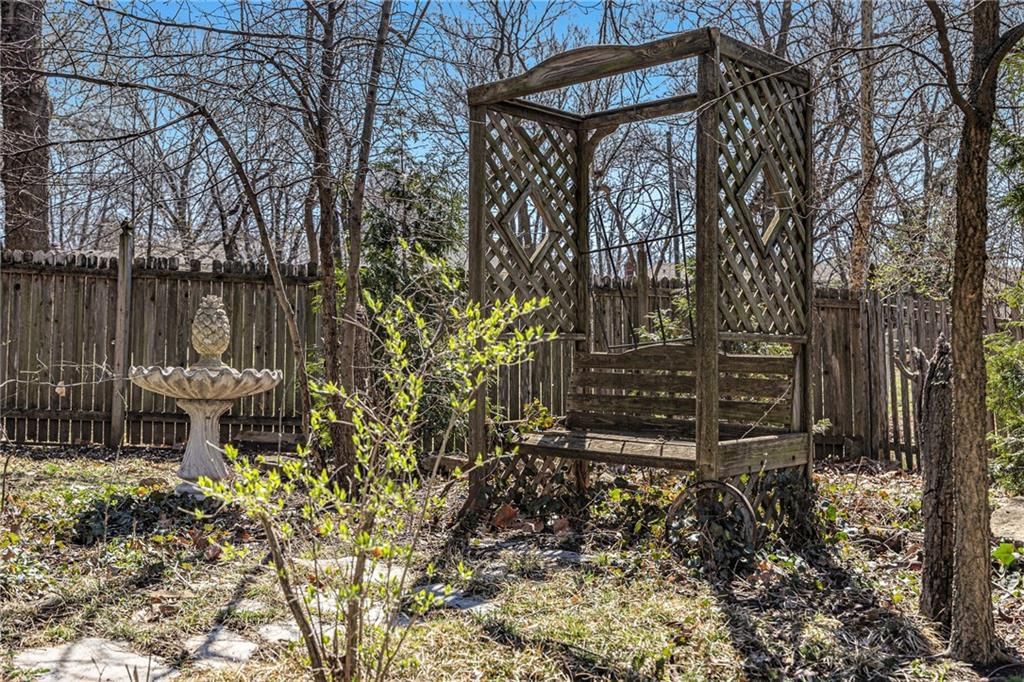 16416 W 138th Terrace — photo 41