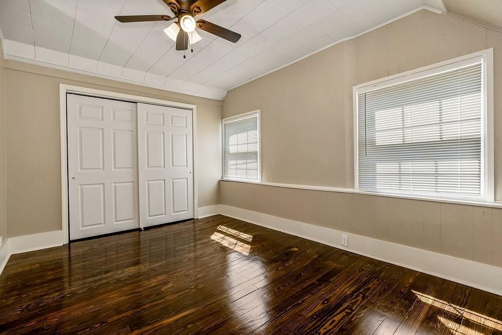 310 W Spruce Street — photo 26