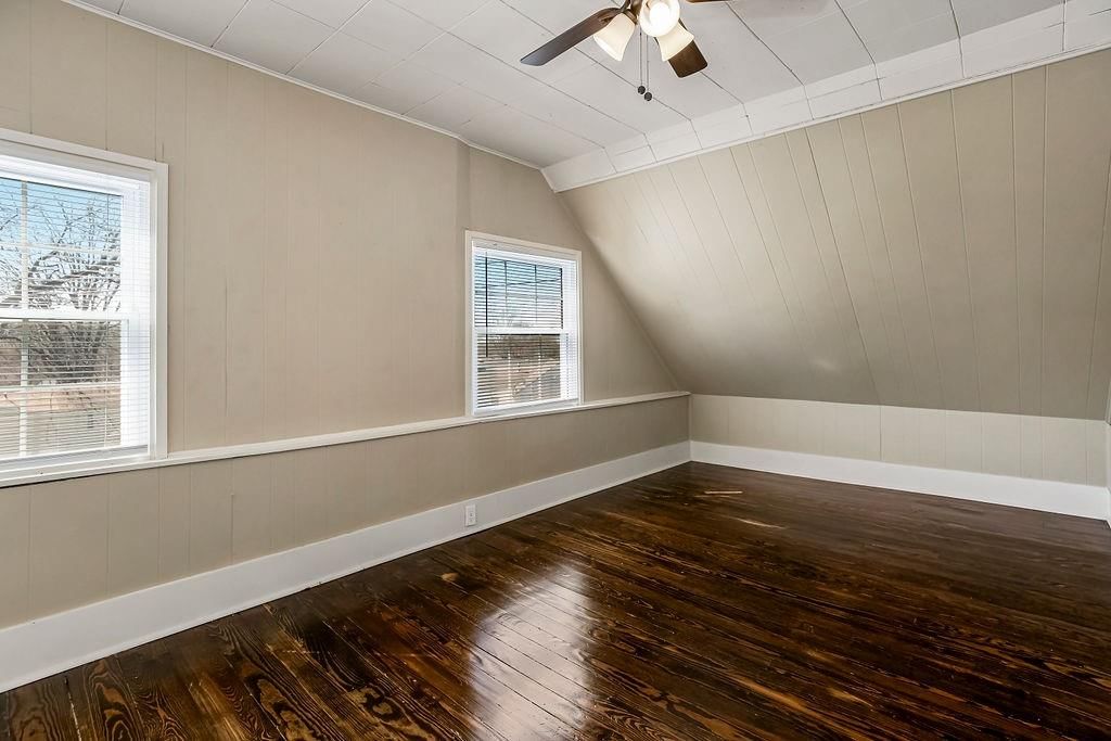 310 W Spruce Street — photo 27