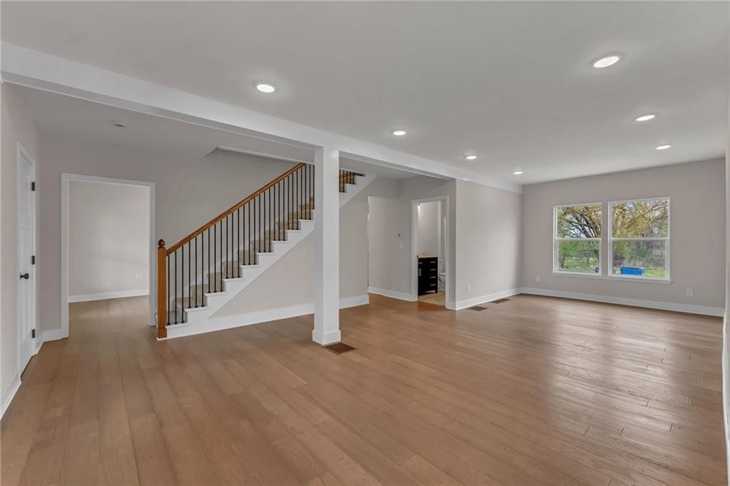 835 Lyon Street — photo 7