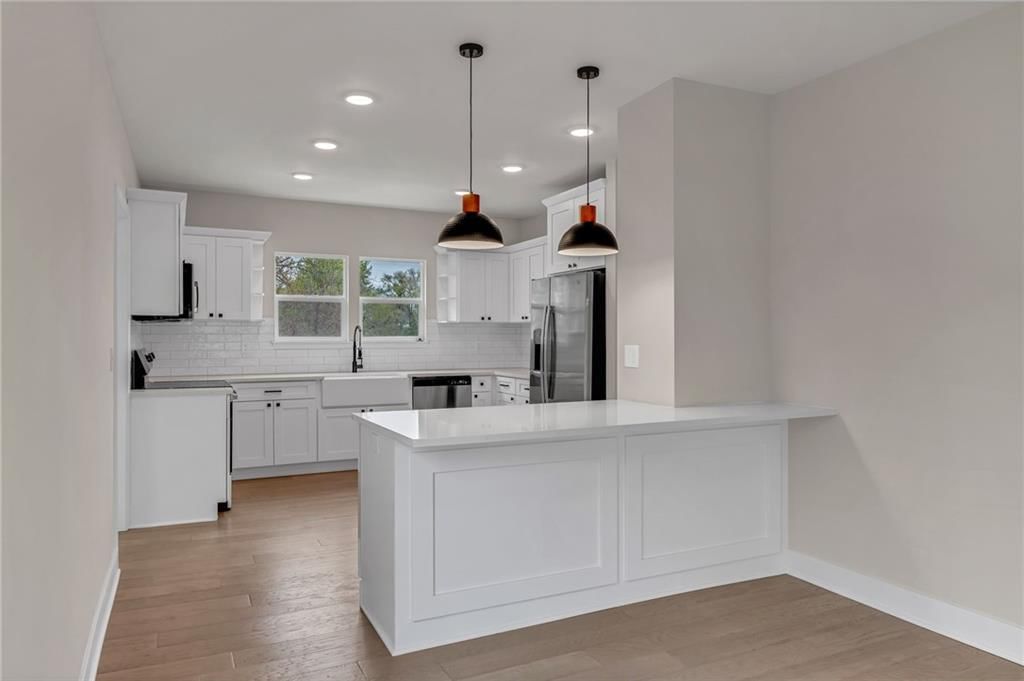 835 Lyon Street — photo 10