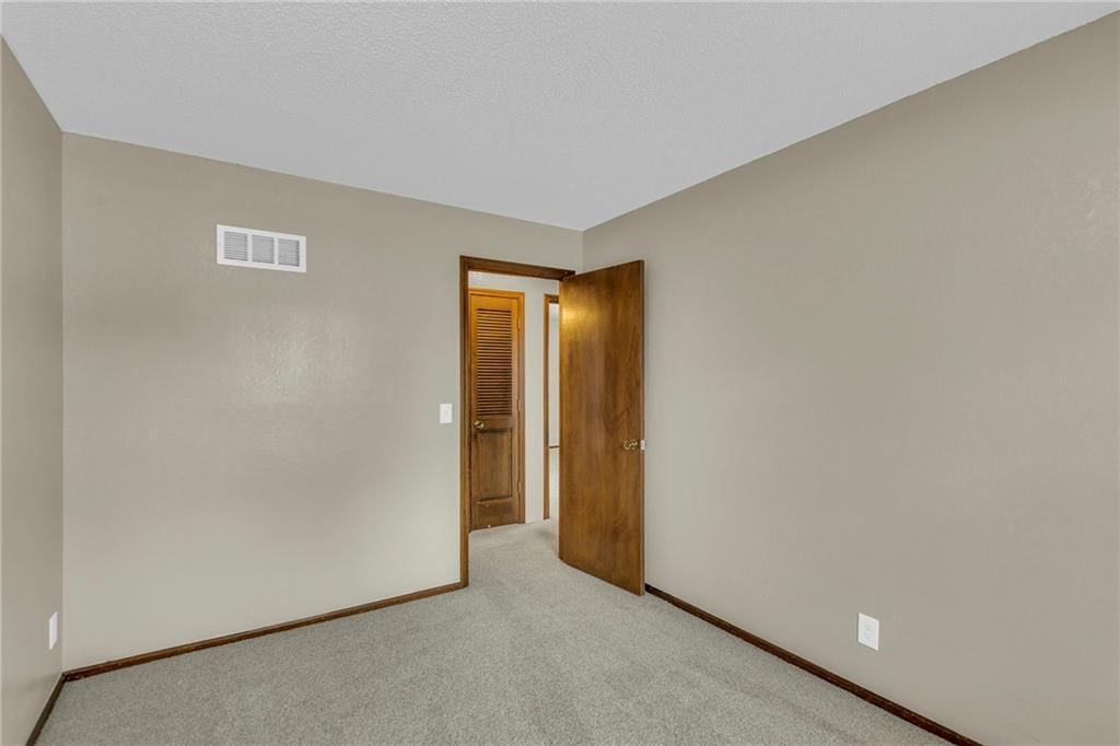 15908 W Brougham Court — photo 23