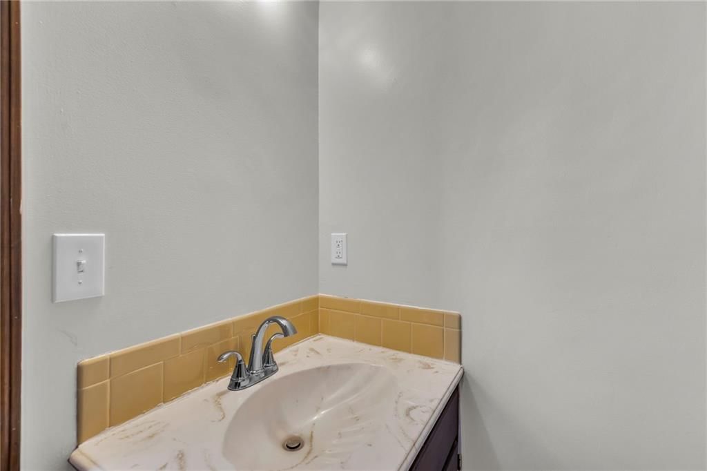 15908 W Brougham Court — photo 31