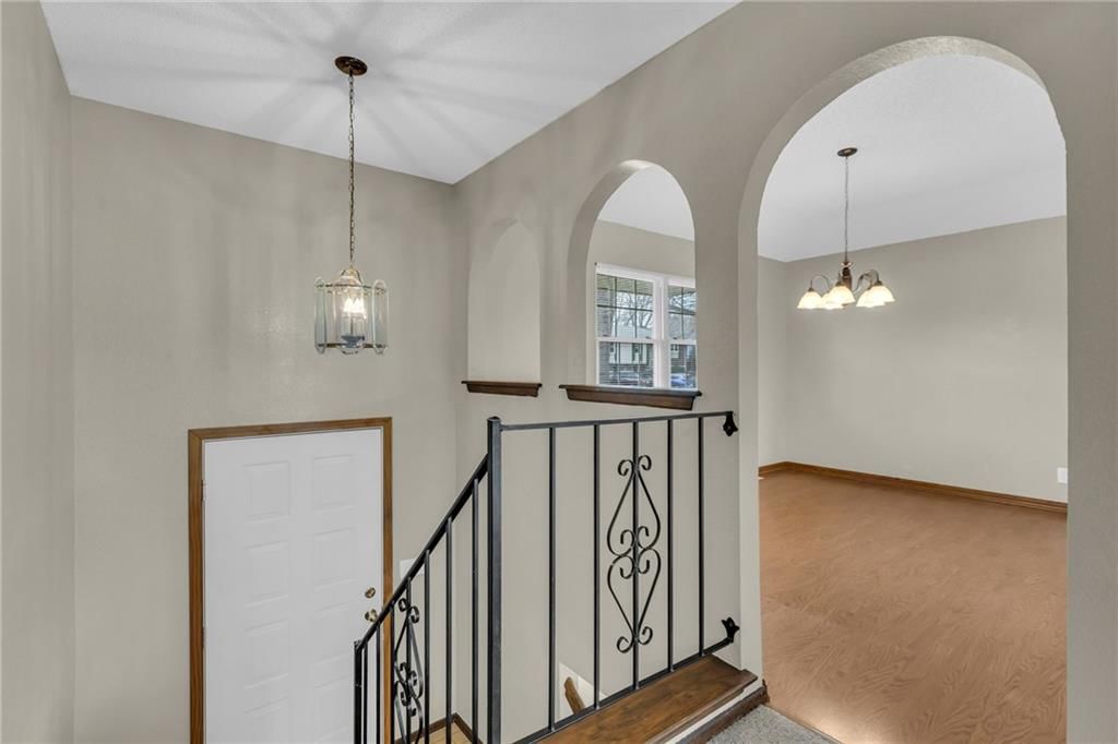 15908 W Brougham Court — photo 6