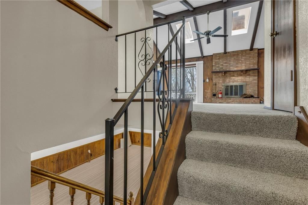 15908 W Brougham Court — photo 7