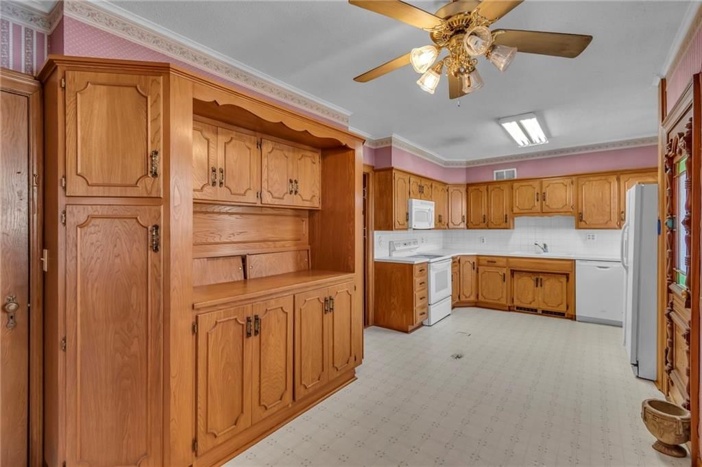305 N Monroe Street — photo 8