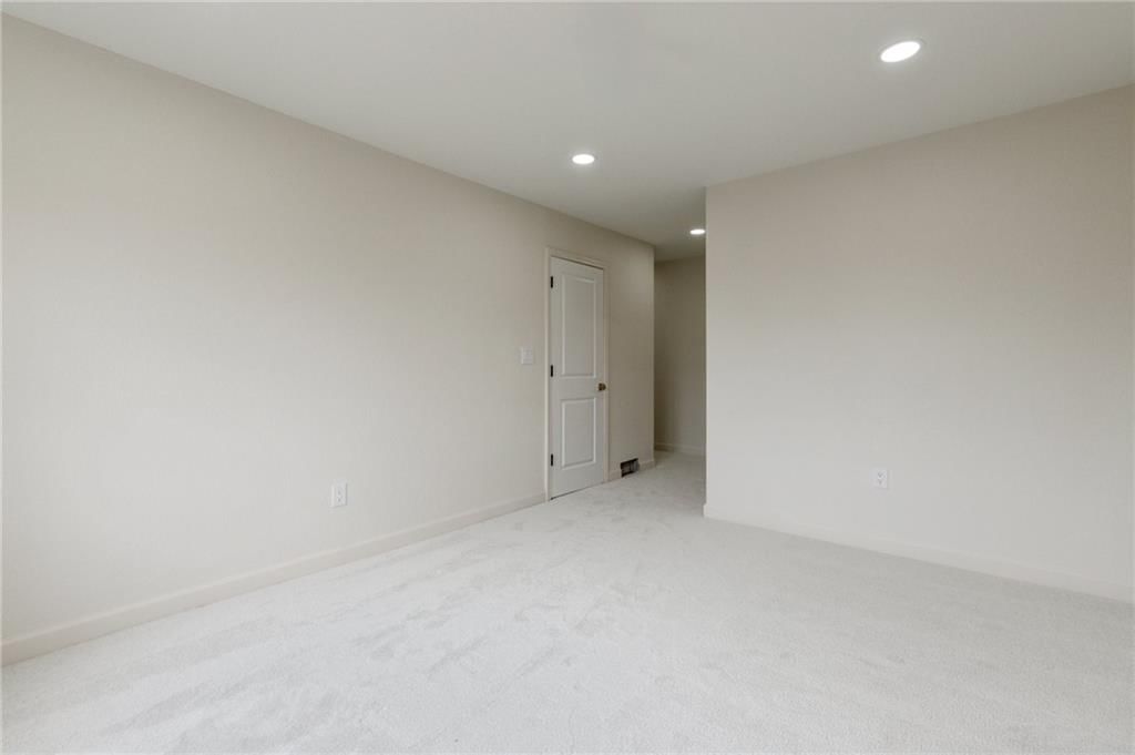 1057 Tam O Shanter Drive — photo 32