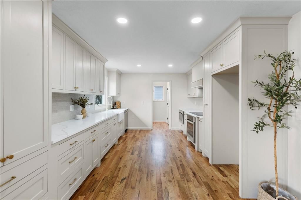 14401 W 189th Street — photo 12