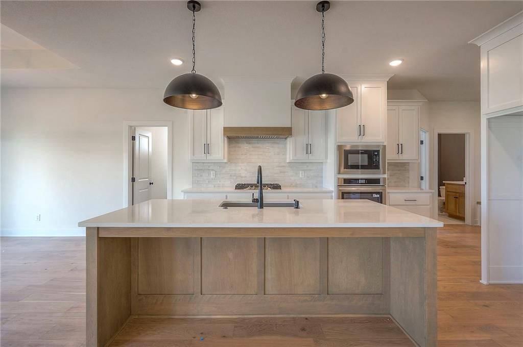 17416 Parkhill Street — photo 15