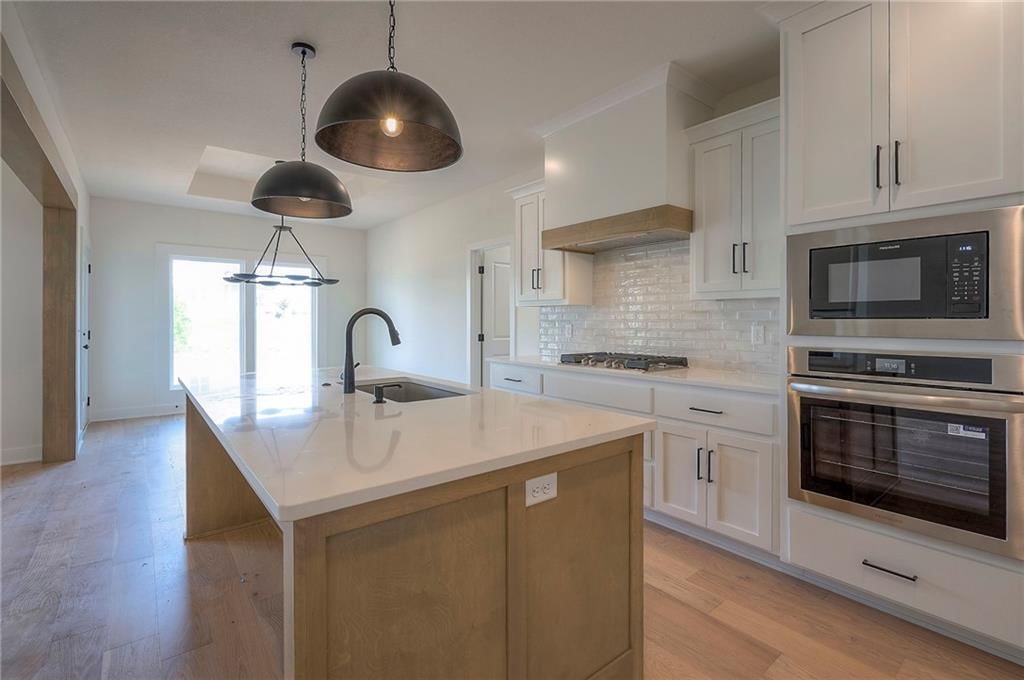 17416 Parkhill Street — photo 24