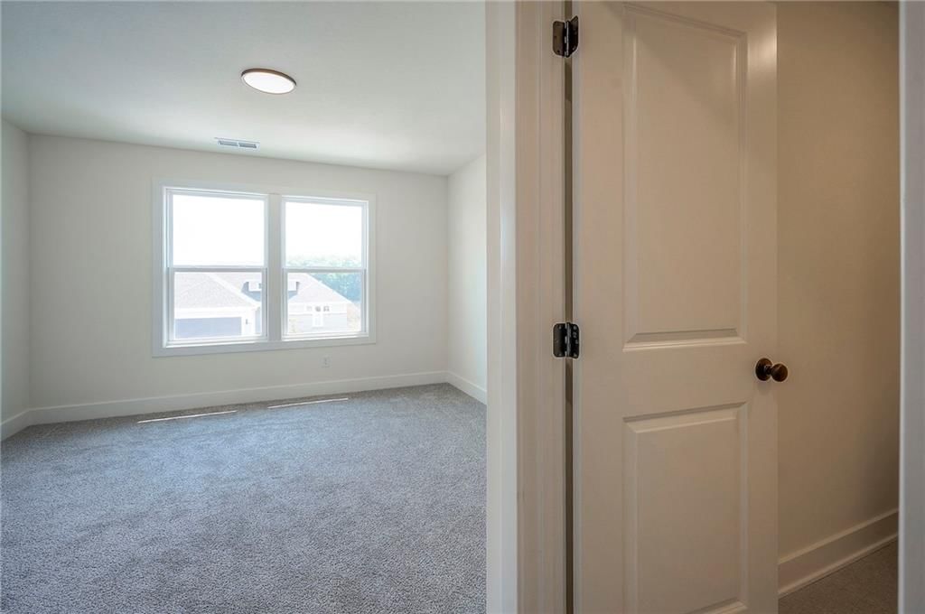 17416 Parkhill Street — photo 57