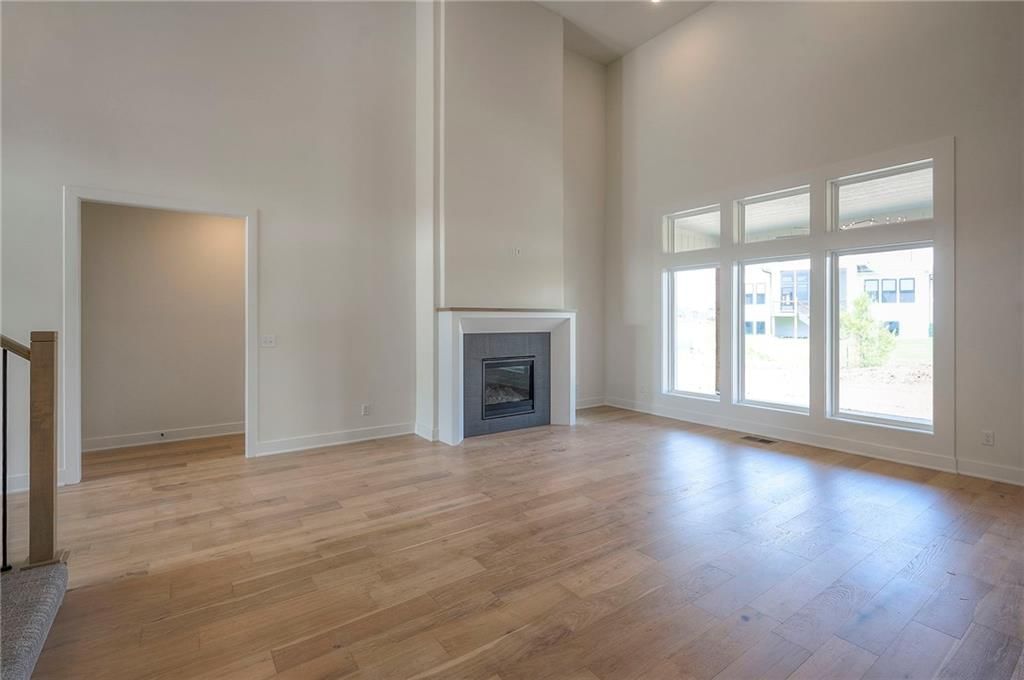 17416 Parkhill Street — photo 9