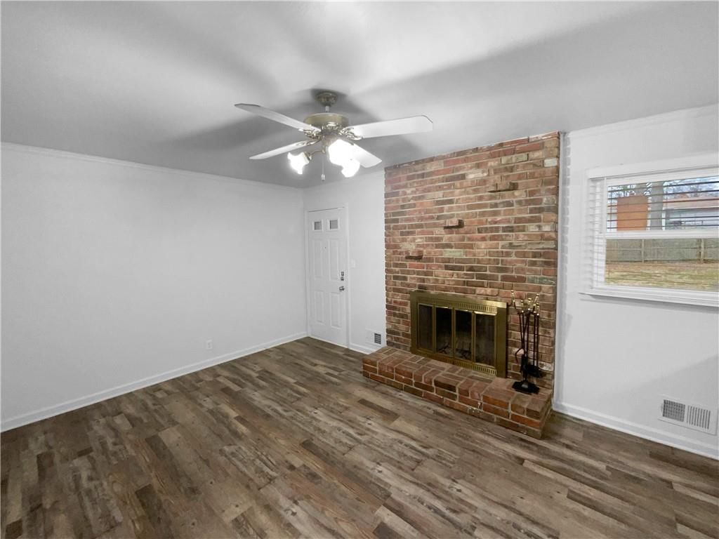 4932 S Grand Avenue — photo 11