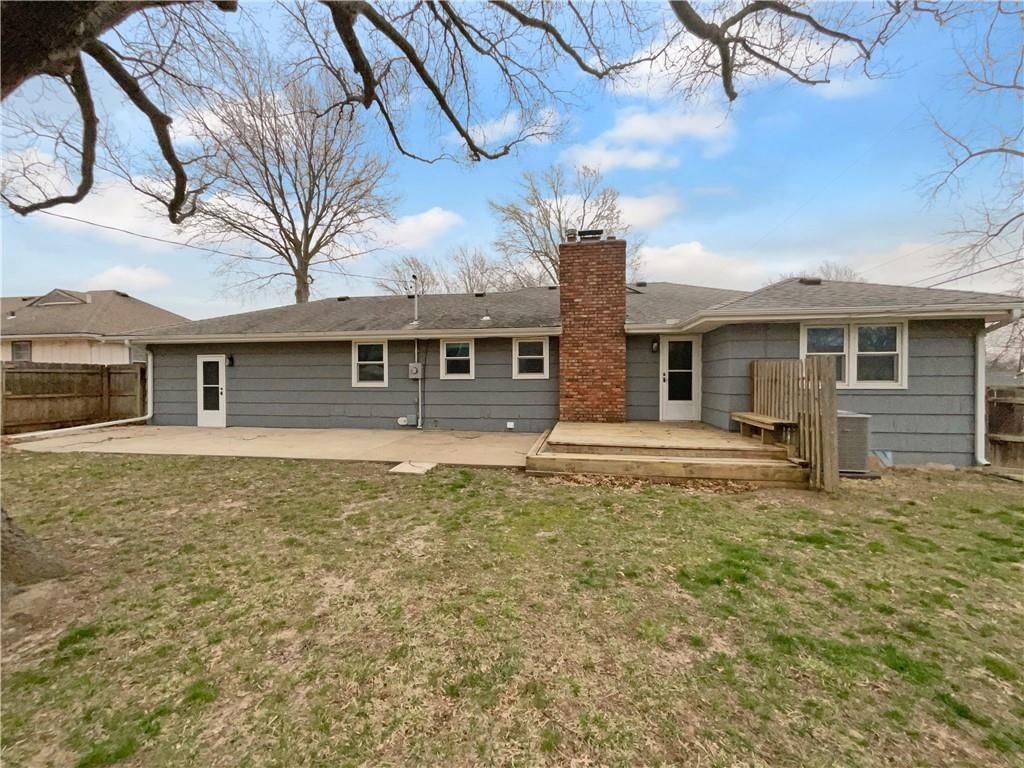 4932 S Grand Avenue — photo 8