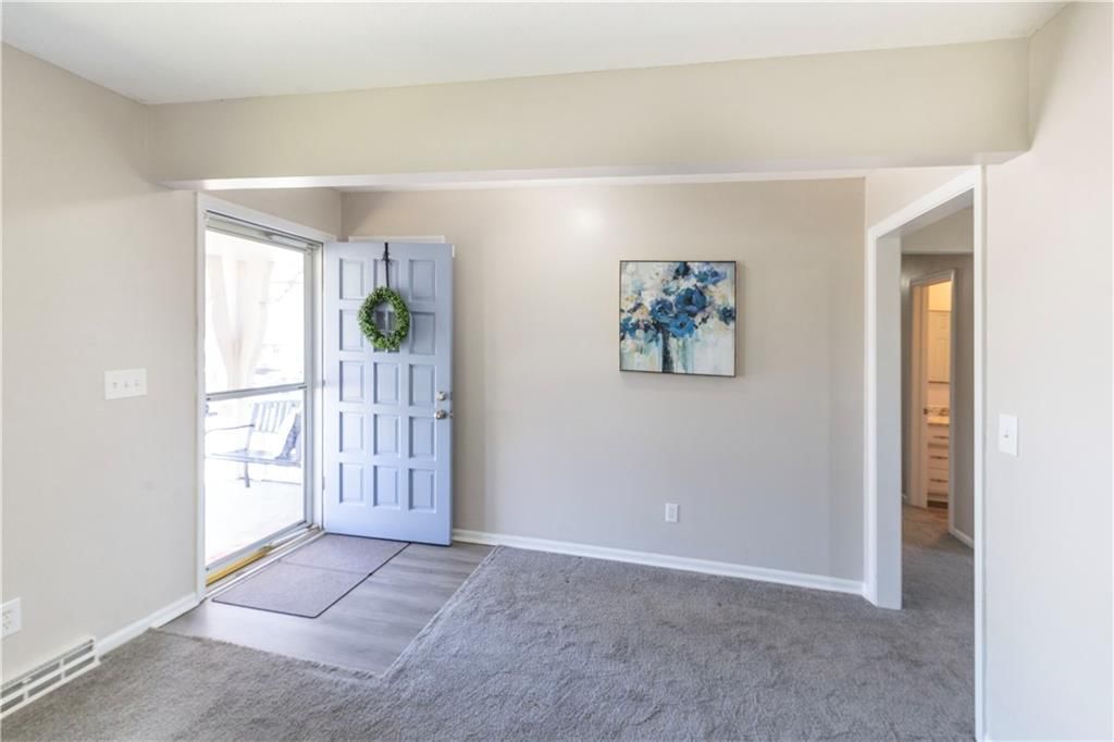 7905 E 127th Terrace — photo 3