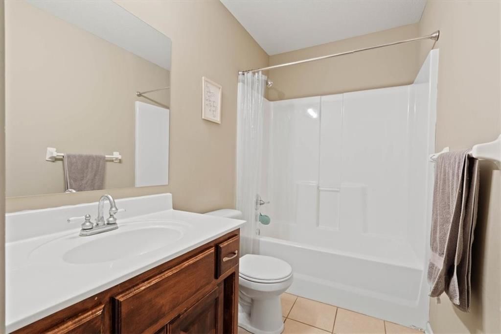 12204 Bennington Street — photo 15
