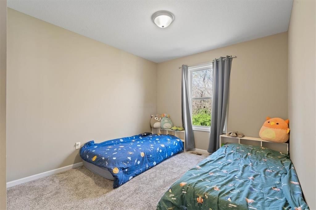 12204 Bennington Street — photo 17