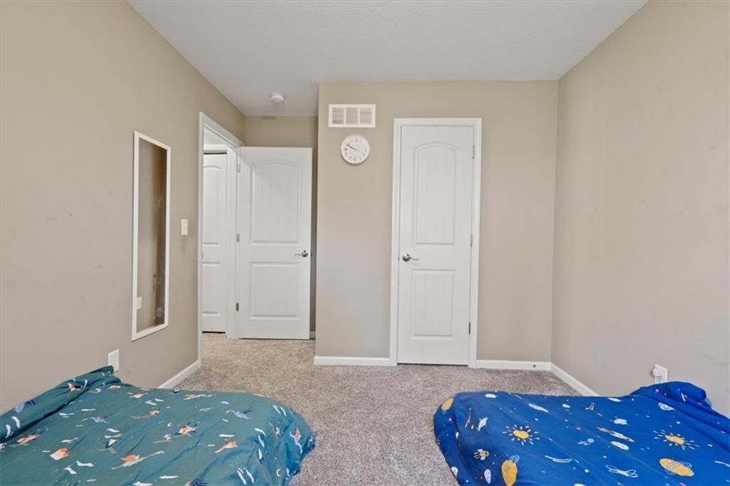 12204 Bennington Street — photo 18