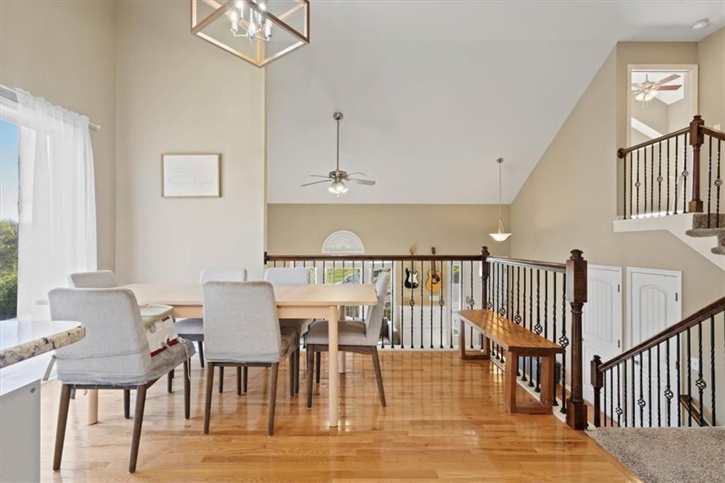 12204 Bennington Street — photo 7