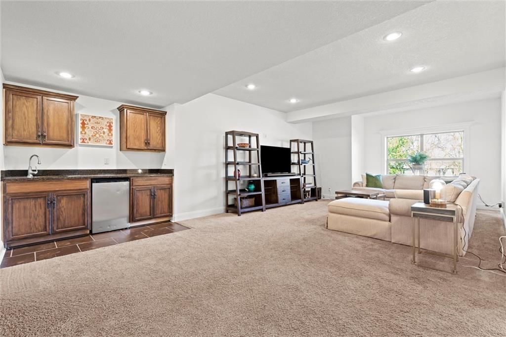 10906 W 169 Terrace — photo 45