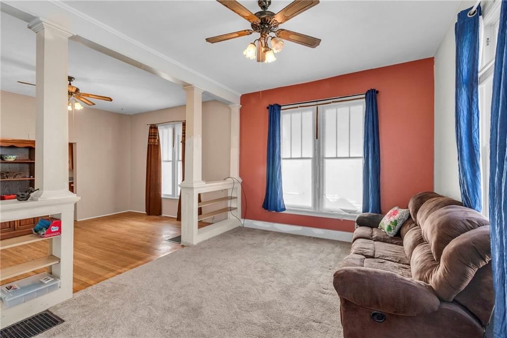 208 E 5th Street — photo 5