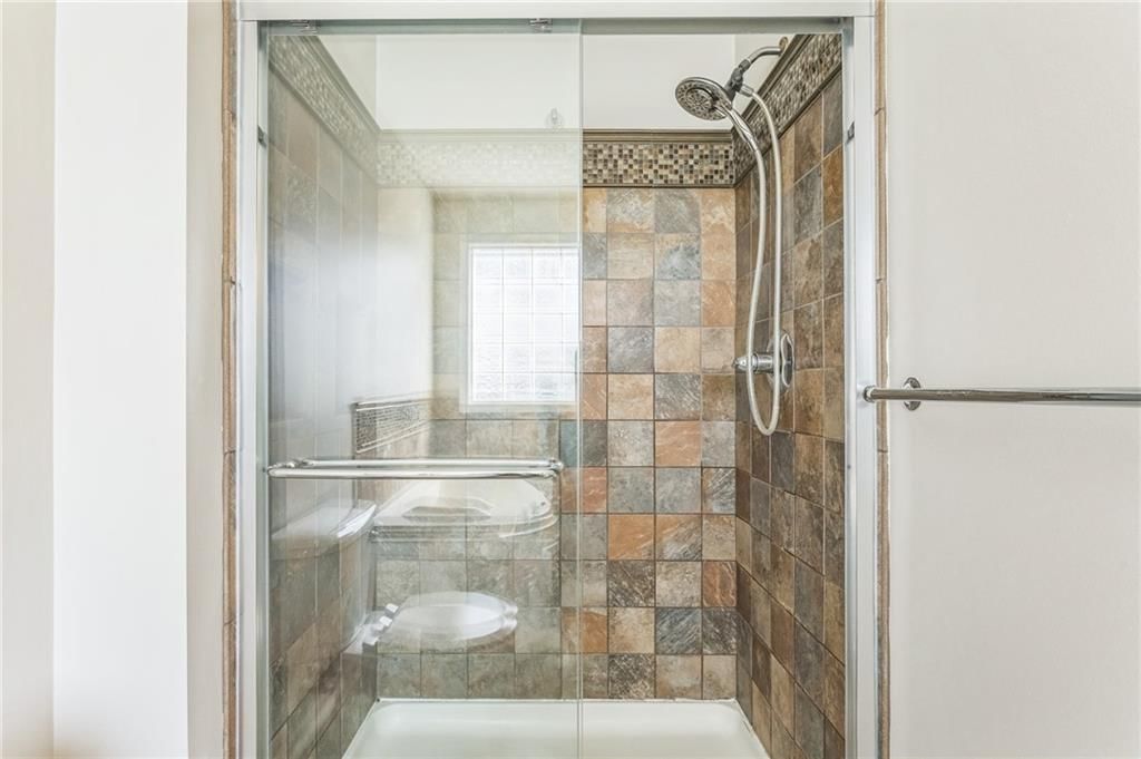 2041 SW Post Oak Road — photo 12