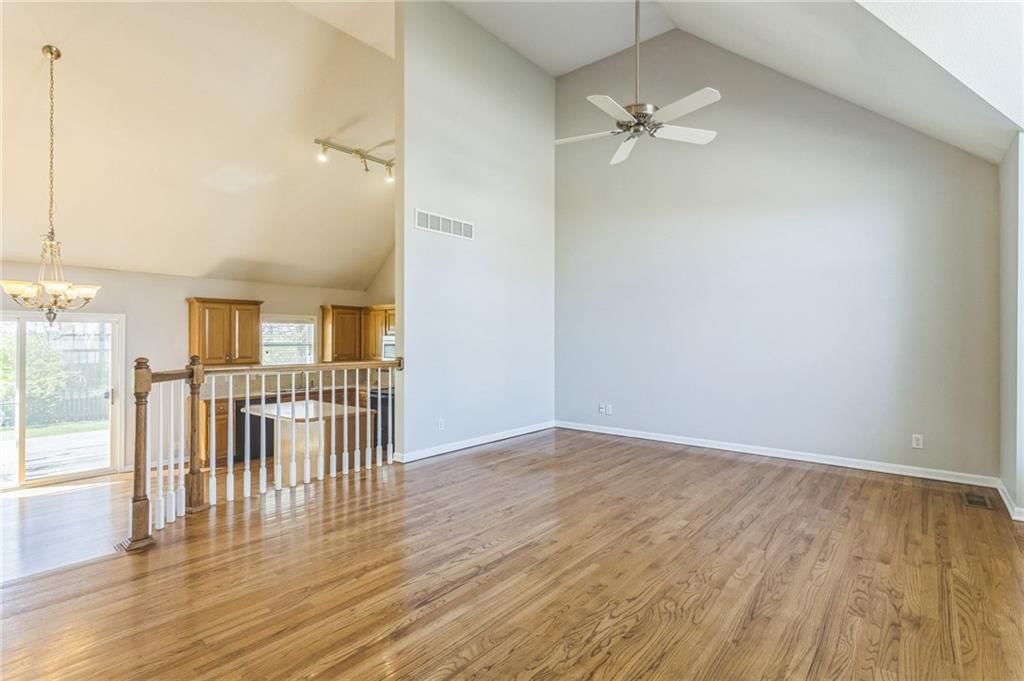 2041 SW Post Oak Road — photo 4
