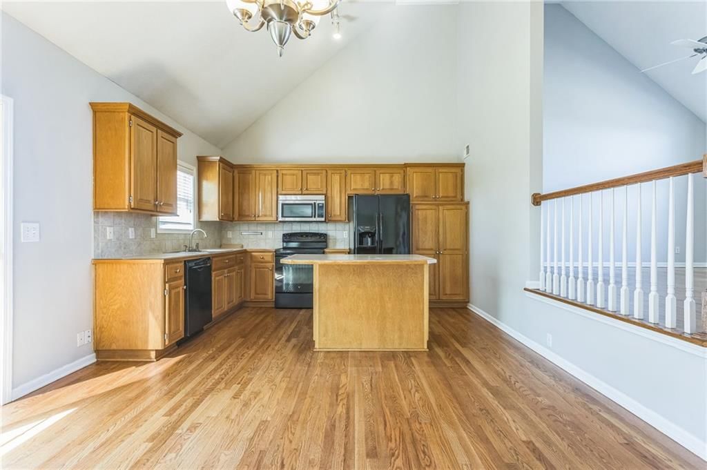 2041 SW Post Oak Road — photo 7