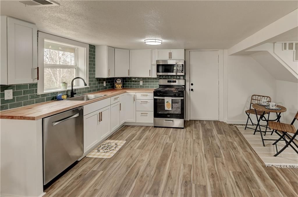 1204 E Stone Street — photo 14