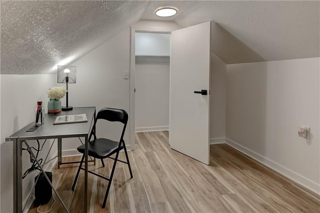 1204 E Stone Street — photo 29