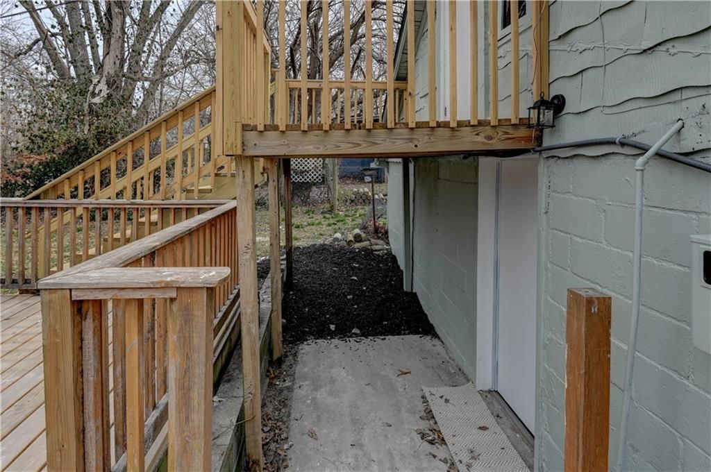 1204 E Stone Street — photo 37