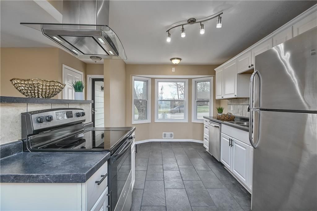 8605 Elm Avenue — photo 11
