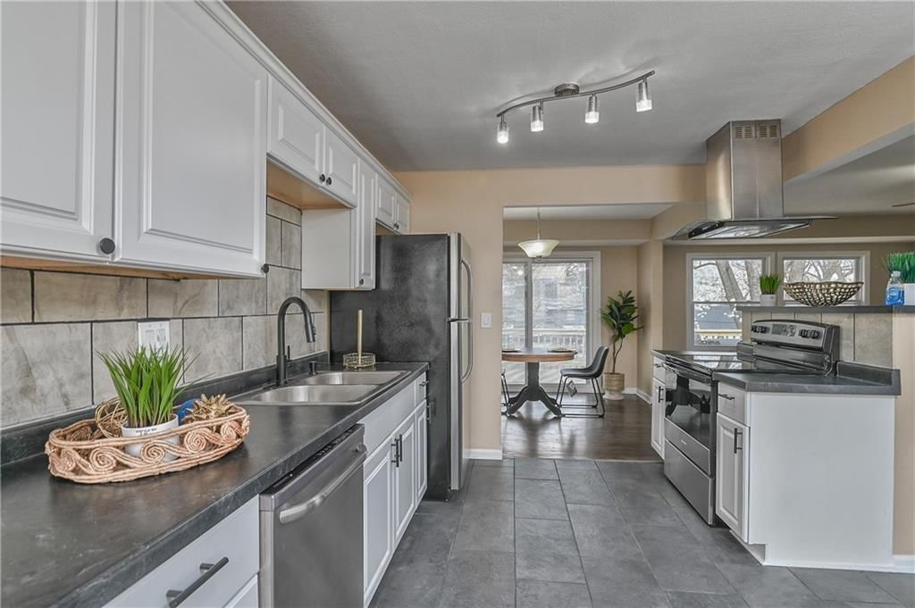 8605 Elm Avenue — photo 14