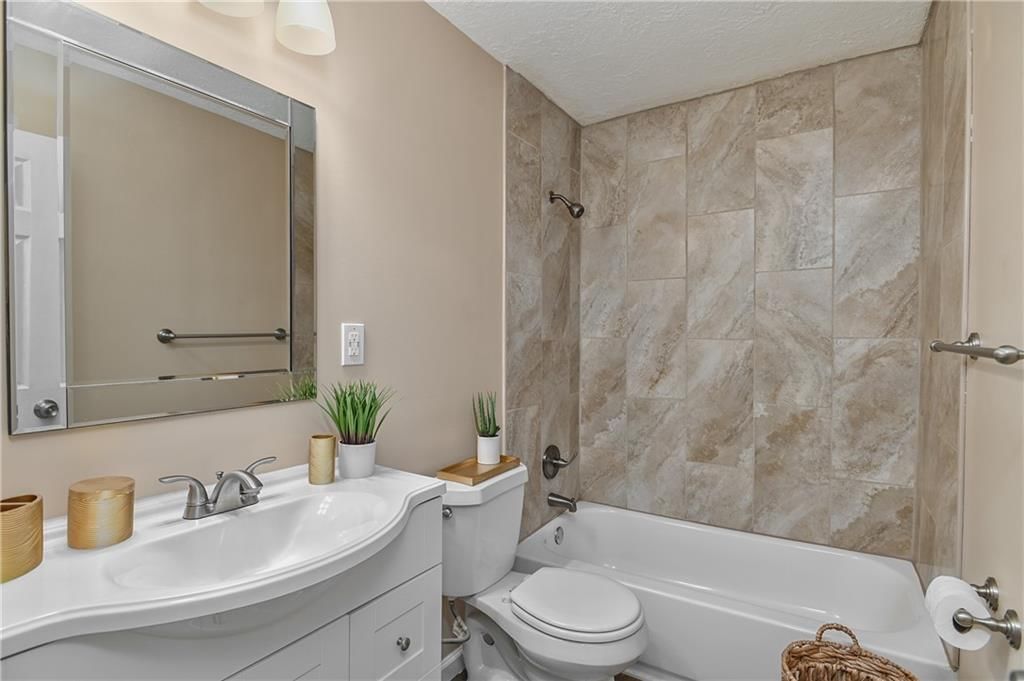 8605 Elm Avenue — photo 15