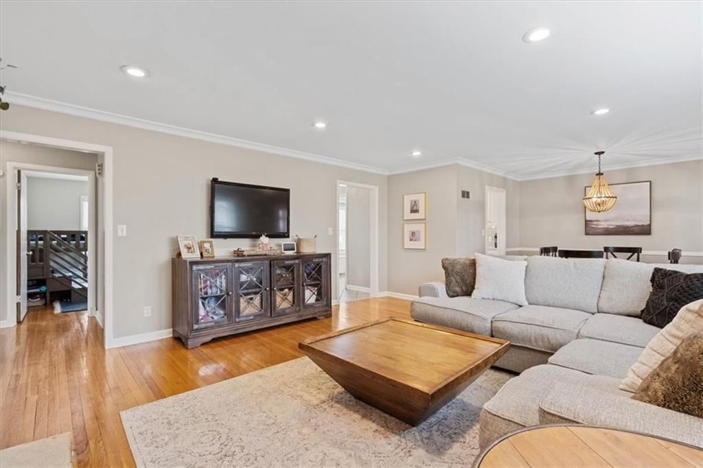 6801 BEVERLY Street — photo 9