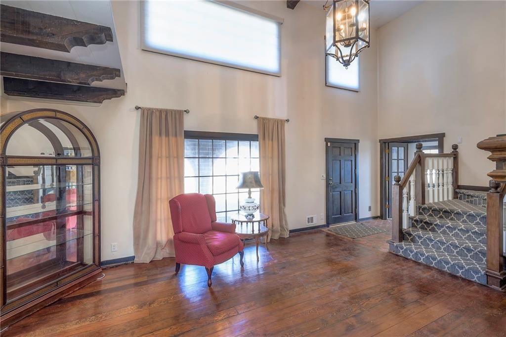 10600 Farley Street — photo 15