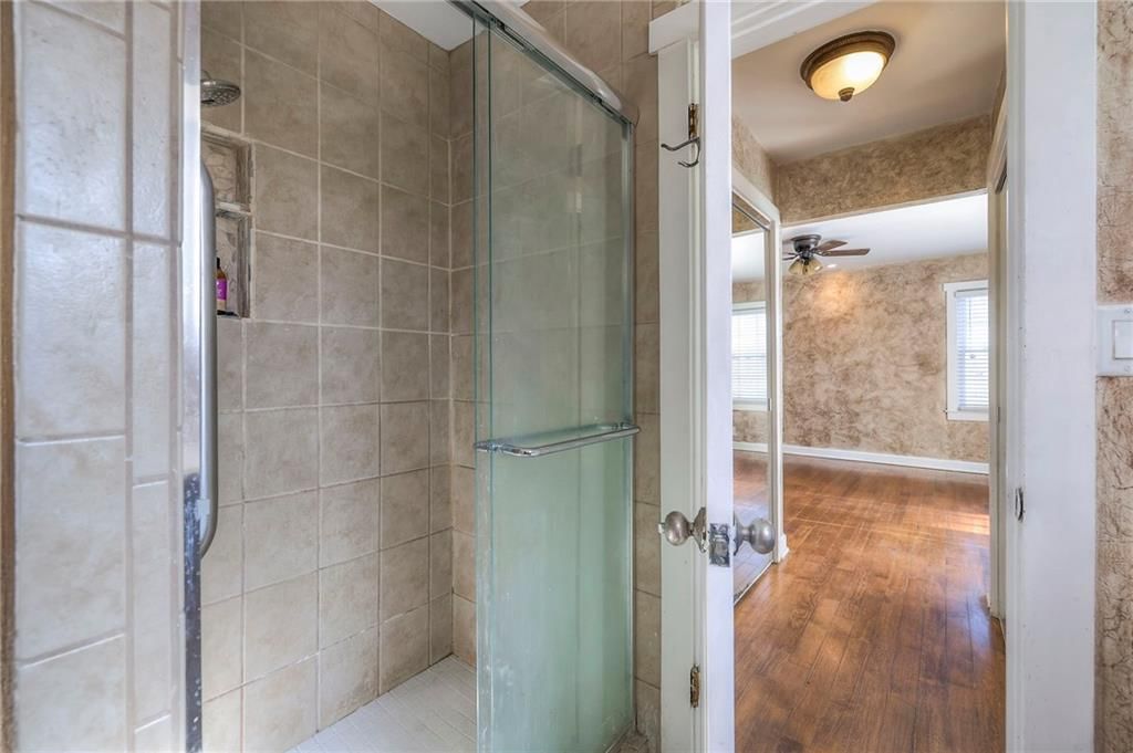 10600 Farley Street — photo 35