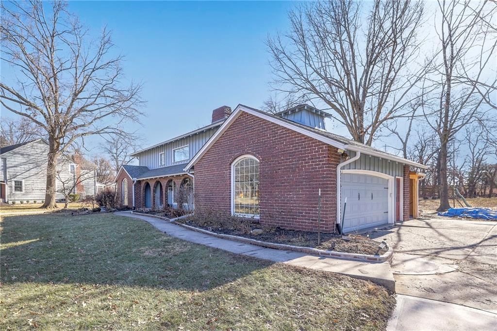 10600 Farley Street — photo 5