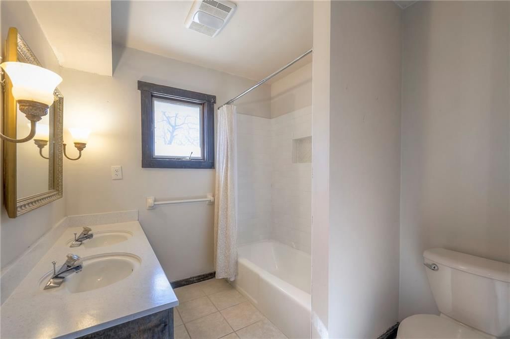 10600 Farley Street — photo 51