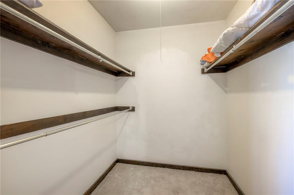 10600 Farley Street — photo 57