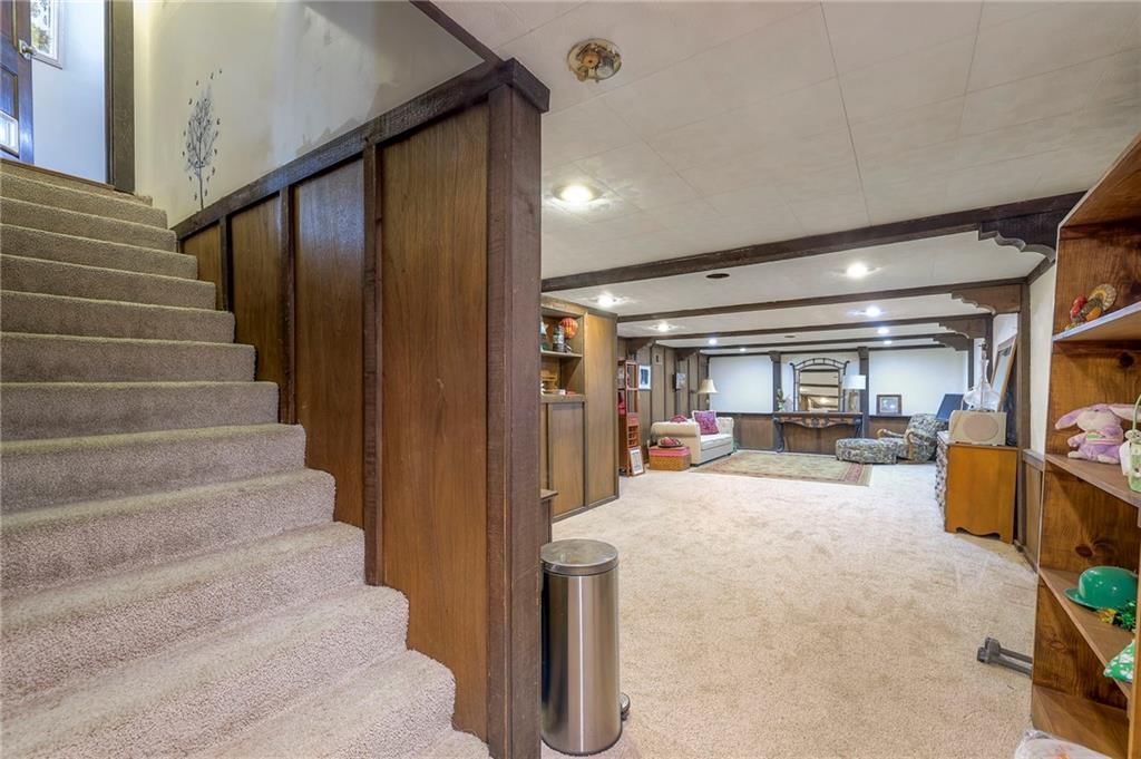 10600 Farley Street — photo 59