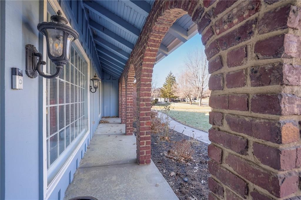10600 Farley Street — photo 7