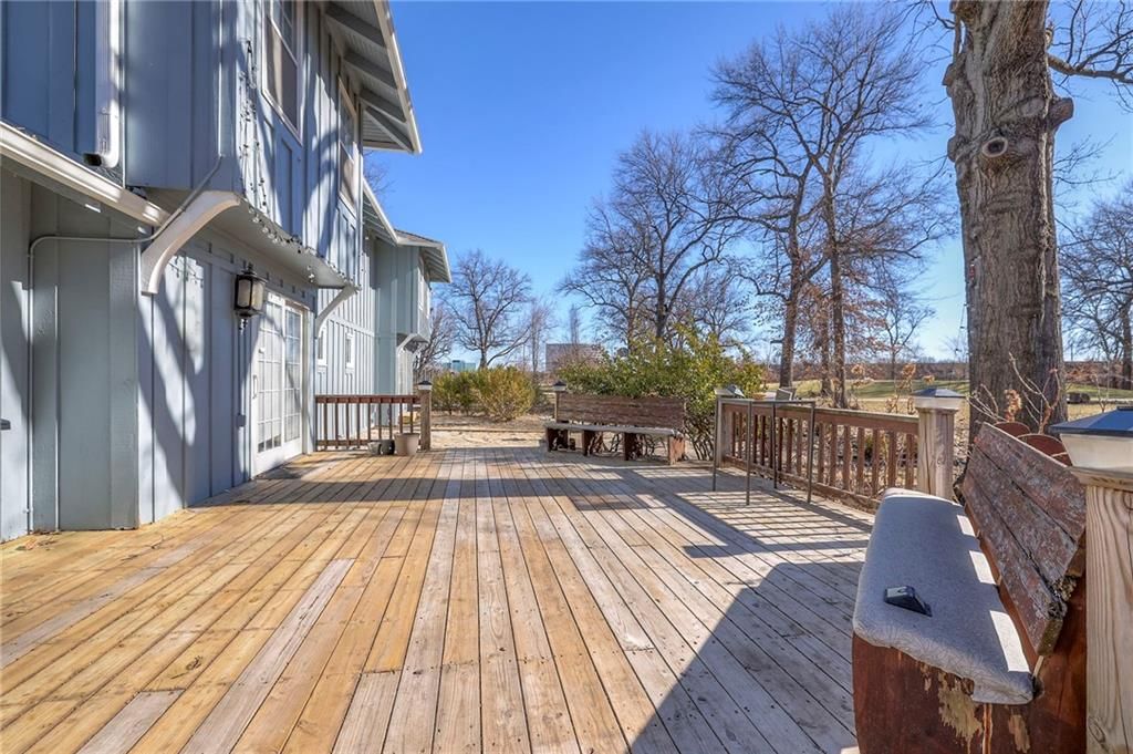 10600 Farley Street — photo 64