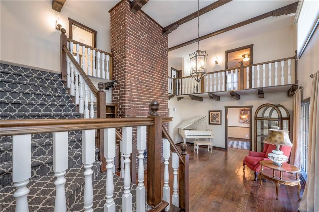 10600 Farley Street — photo 10