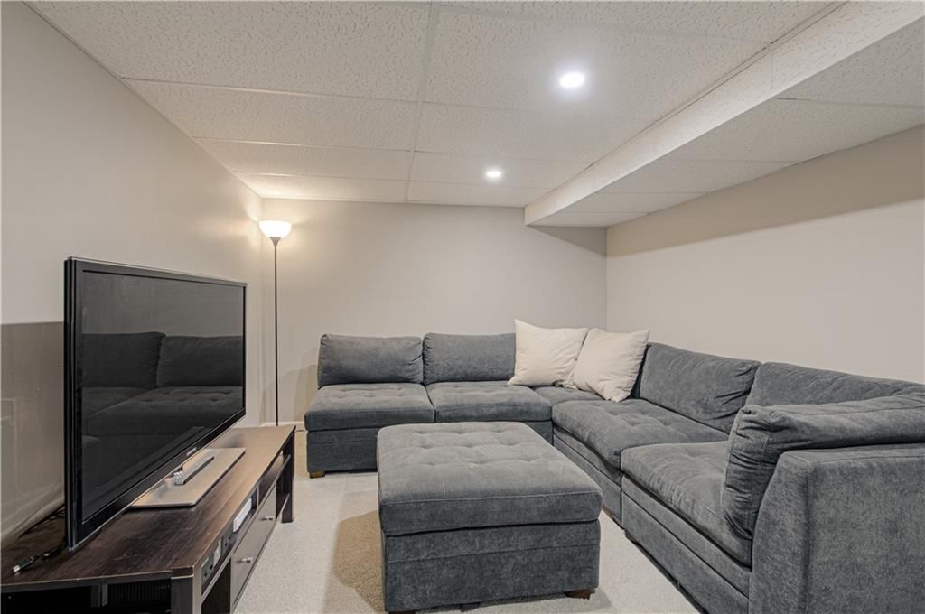 7619 Johnson Drive — photo 23