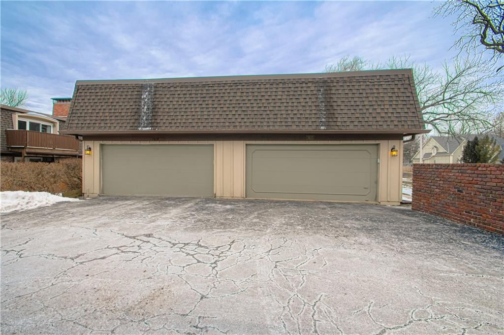 7619 Johnson Drive — photo 31