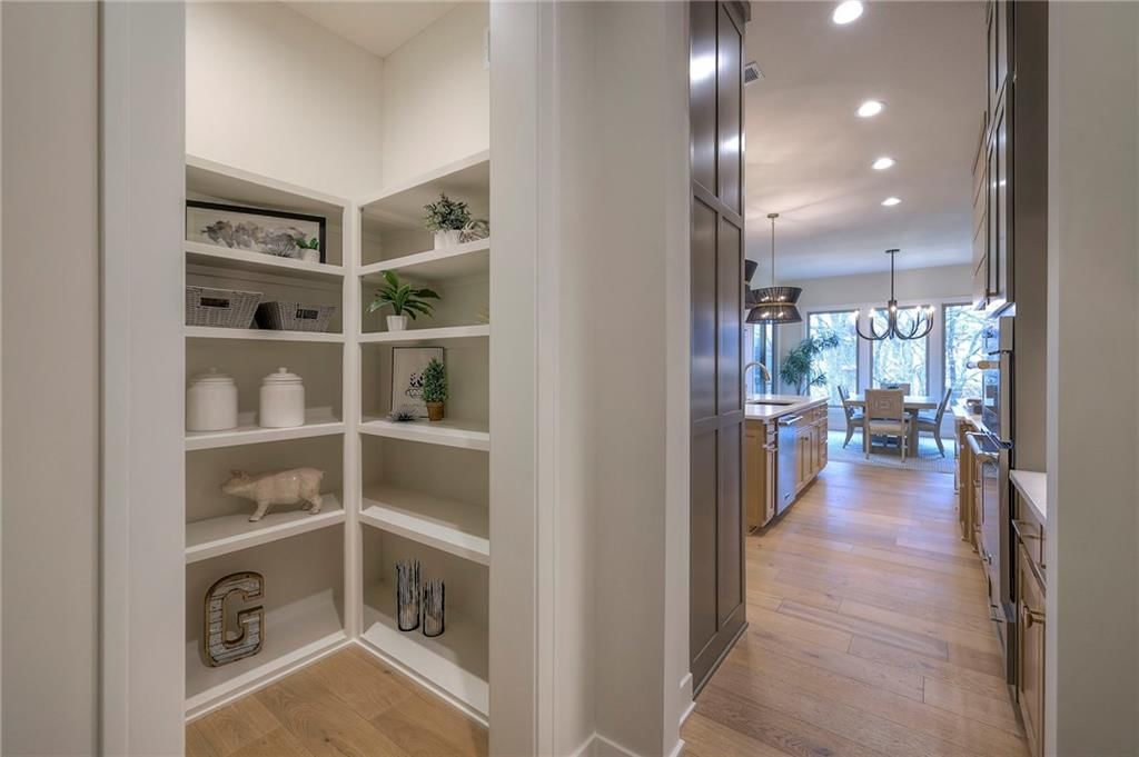 807 Savannah Court — photo 43