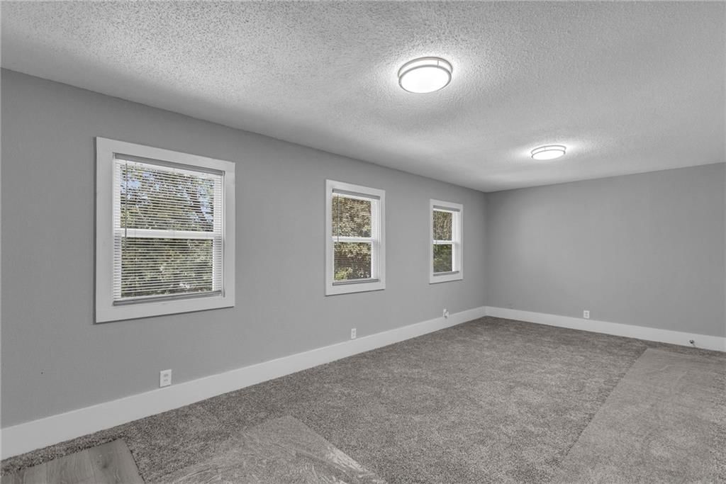 546 S Crescent Avenue — photo 27