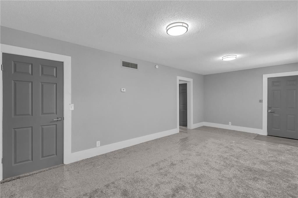 546 S Crescent Avenue — photo 28