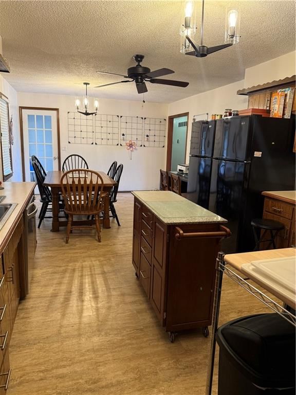 606 E Oak Street — photo 12